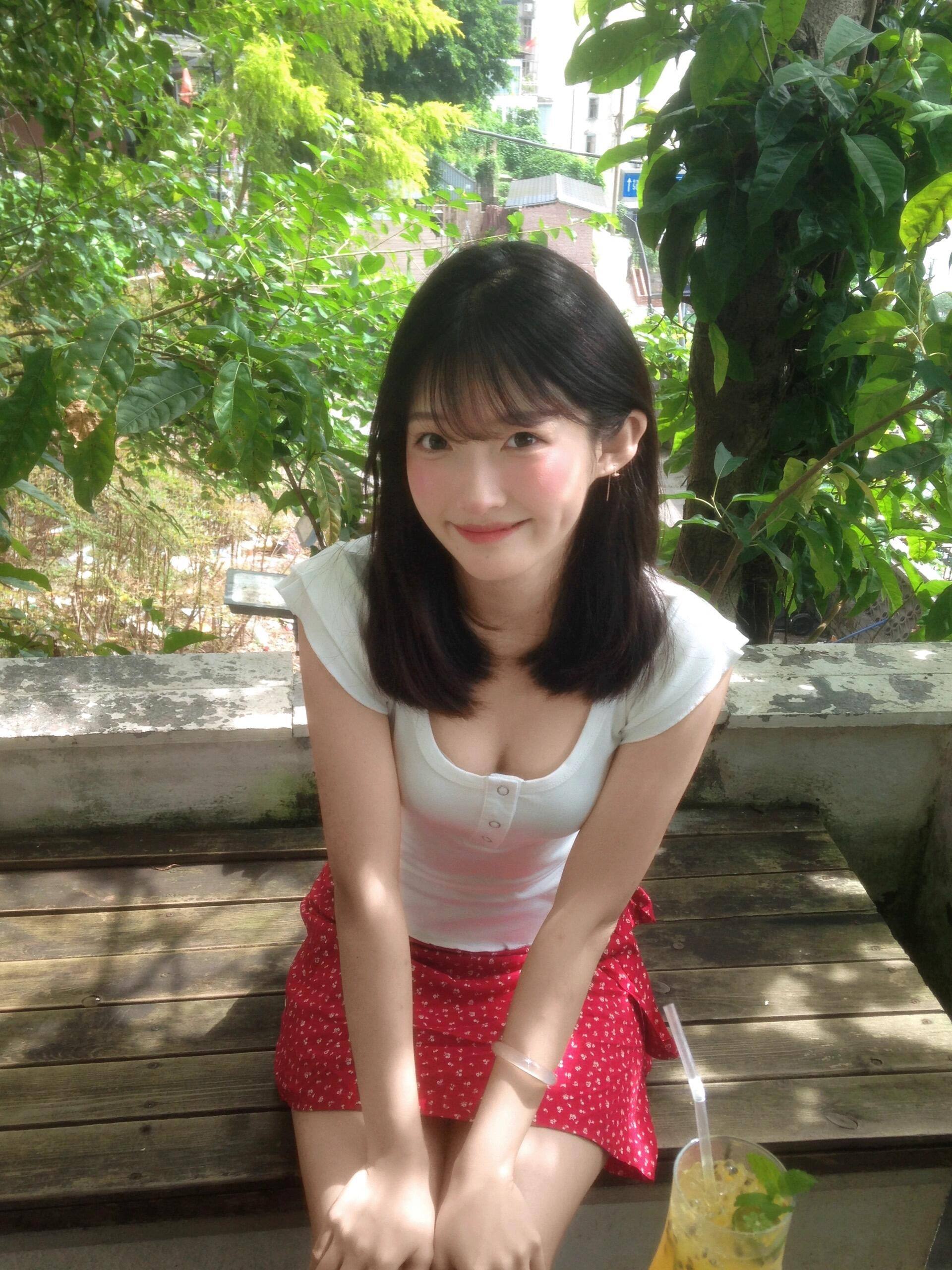 ヒョンウ